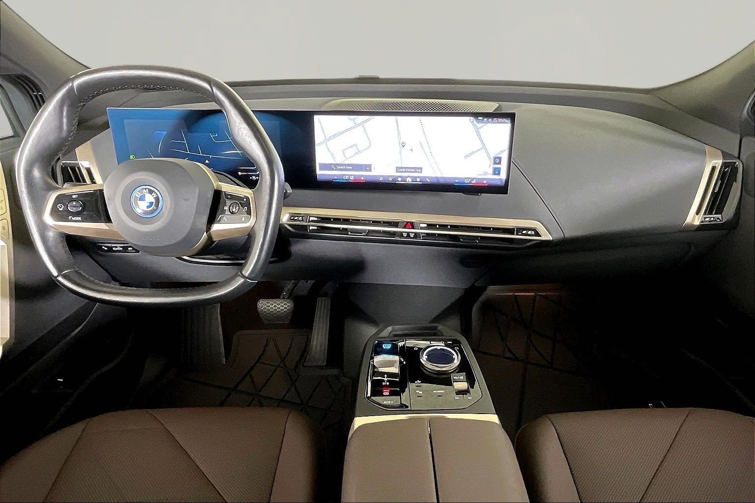 Certified 2024 BMW iX xDrive50 w/ Sport Package AWD/4WD image 14