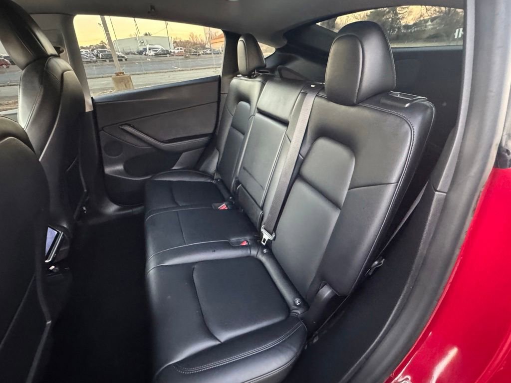 Used 2021 Tesla Model Y Long Range image 19