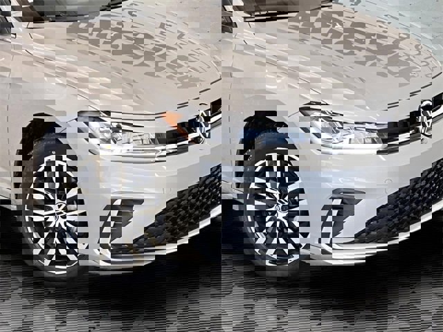 Used 2025 Volkswagen Jetta SE image 28