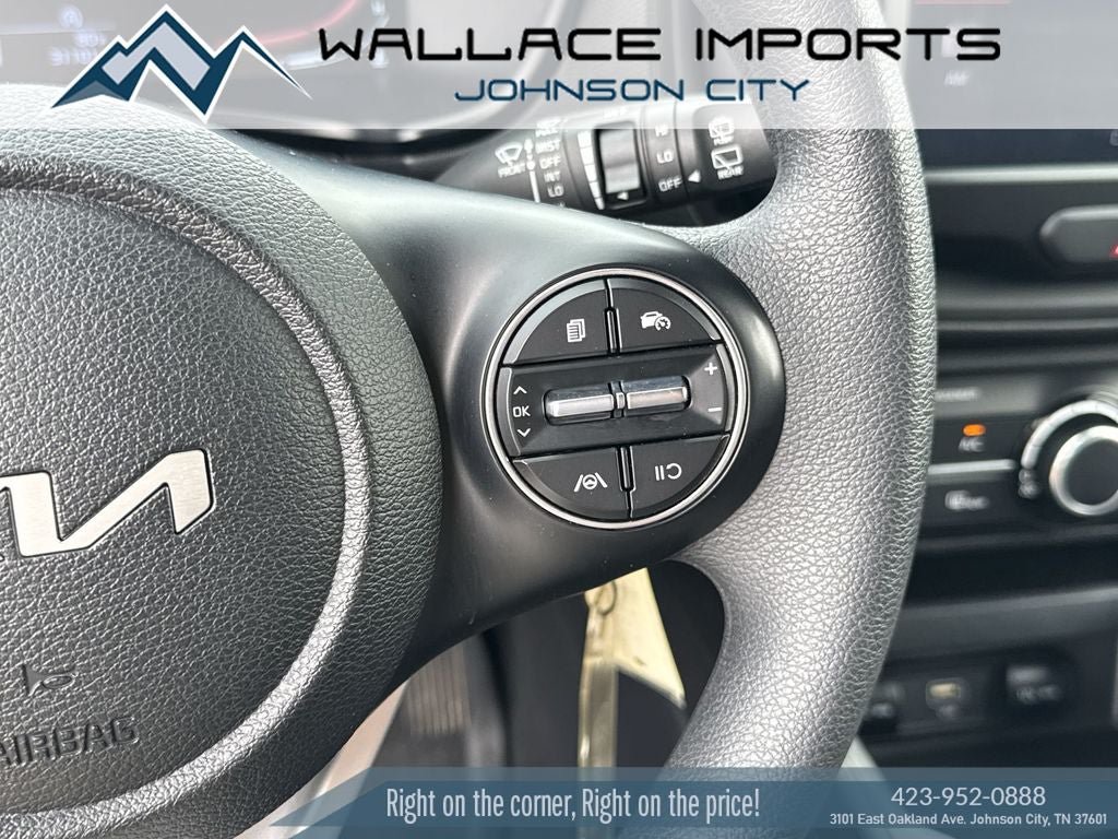 Used 2024 Kia Soul LX w/ Option Group 015 FWD image 28