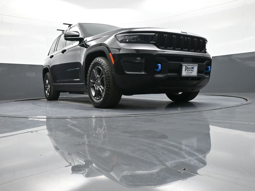 Used 2024 Jeep Grand Cherokee Trailhawk image 29