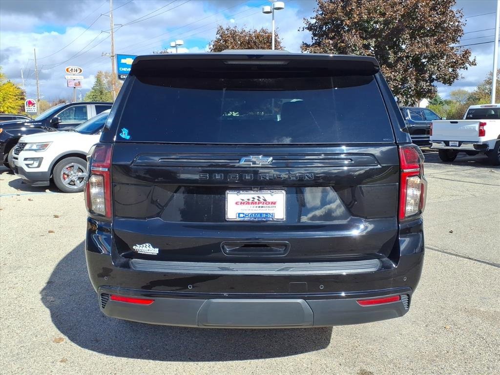 Used 2023 Chevrolet Suburban Z71 w/ Luxury Package image 6