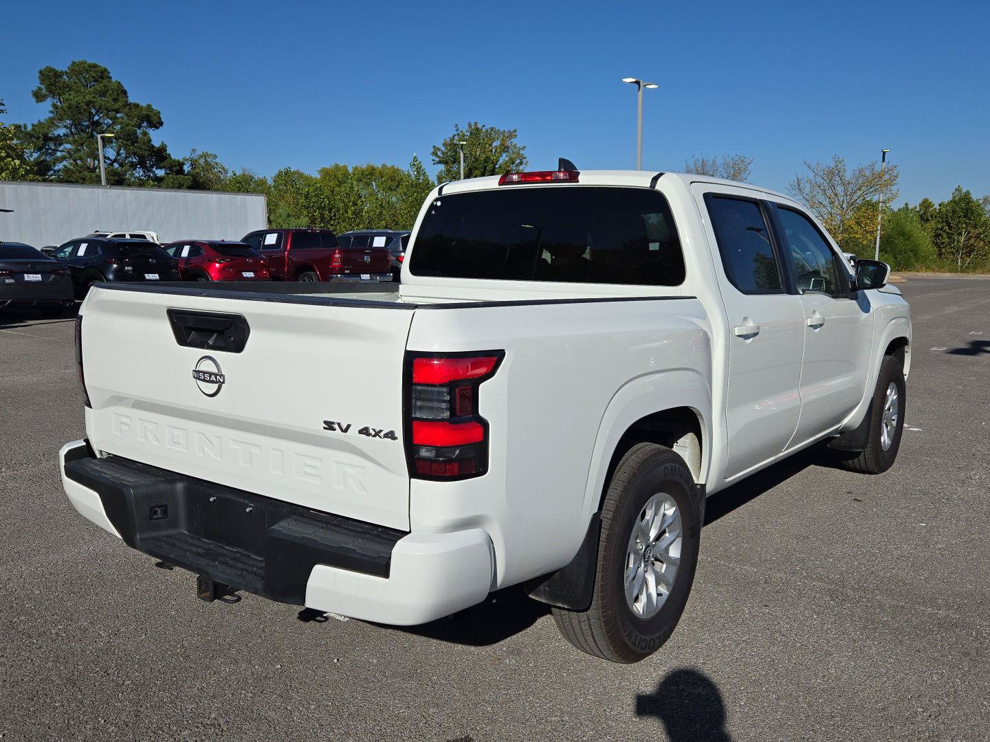 Used 2024 Nissan Frontier SV AWD/4WD image 7