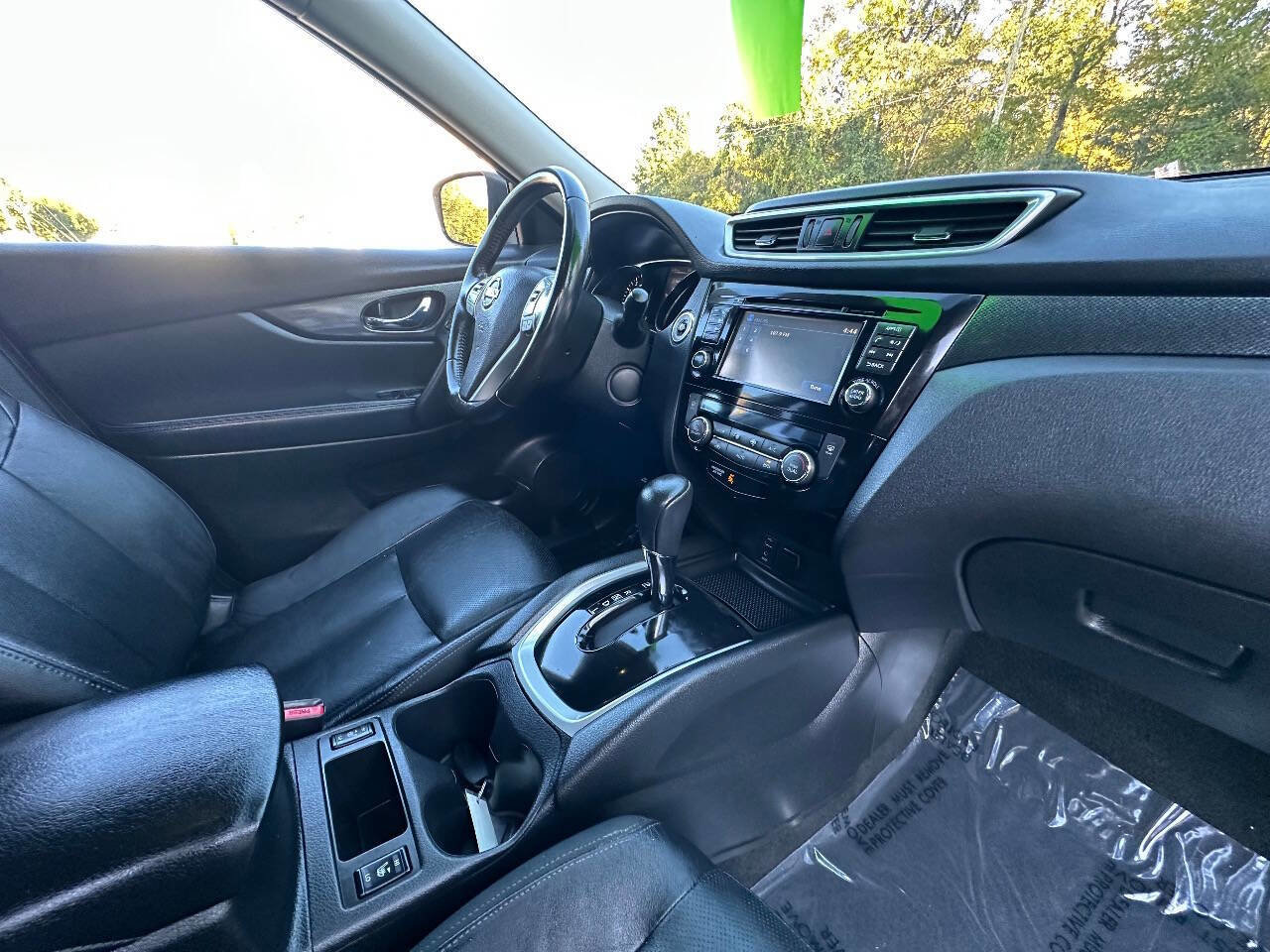 Used 2016 Nissan Rogue SL image 30