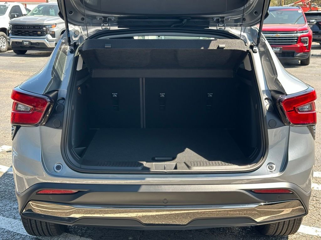 New 2026 Chevrolet Trax ACTIV FWD image 8