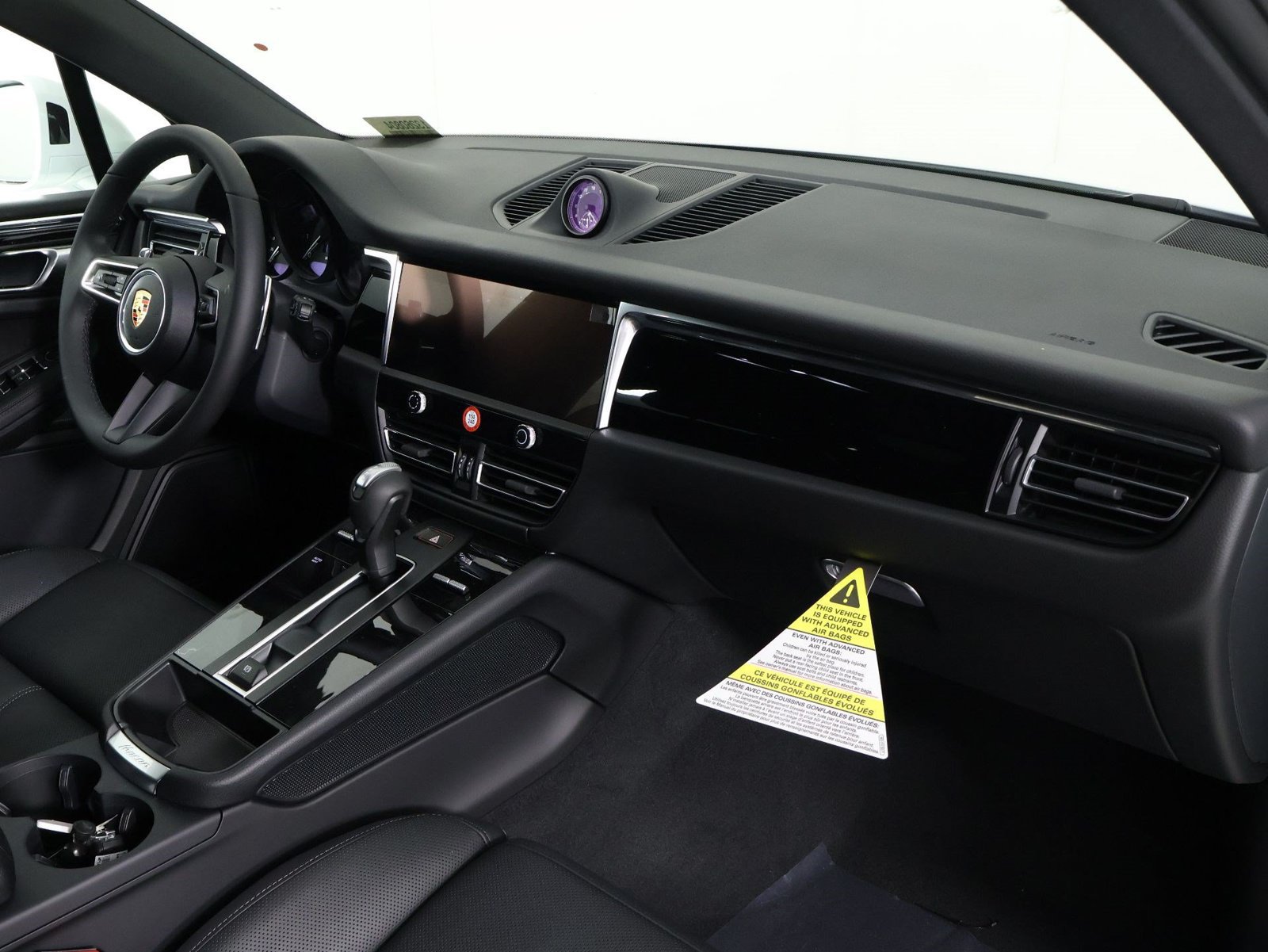 New 2026 Porsche Macan AWD/4WD image 15