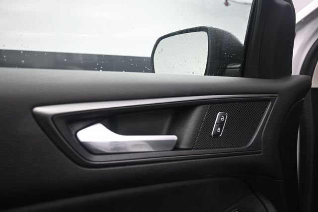 Used 2022 Ford Edge SE AWD/4WD image 13