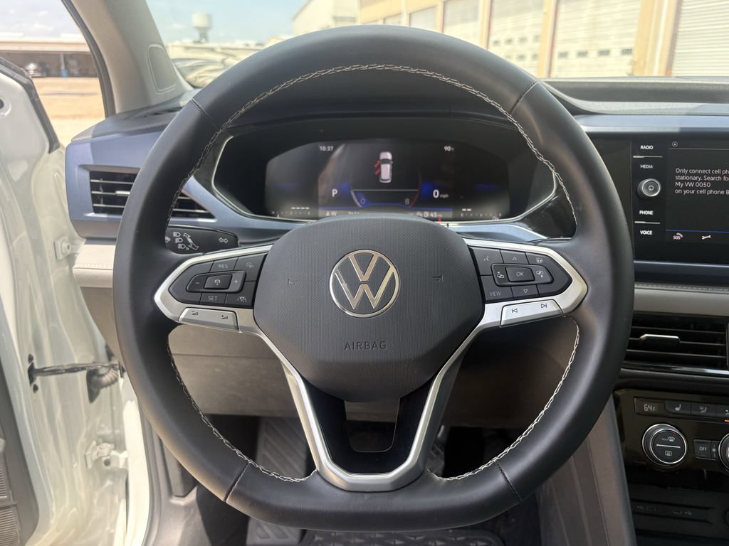 Used 2024 Volkswagen Taos SE FWD image 16