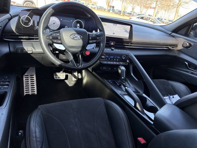Used 2022 Hyundai Elantra N w/ Preferred Accessory Package FWD image 16