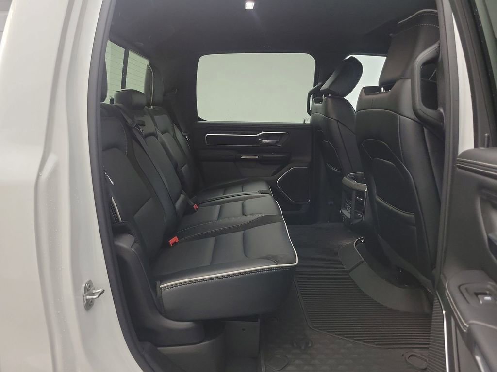 Used 2025 RAM 1500 Laramie AWD/4WD image 23