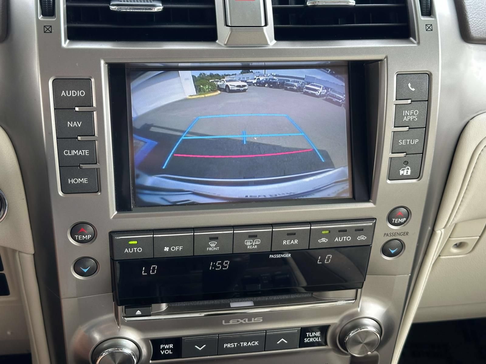 Used 2016 Lexus GX 460 w/ Premium Package AWD/4WD image 11