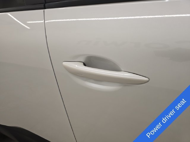 Used 2025 MAZDA CX-50 AWD 2.5 S w/ Preferred Package image 8