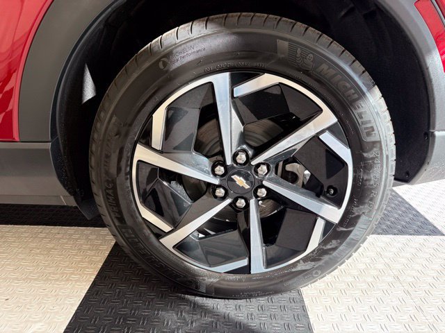 New 2026 Chevrolet Equinox EV LT AWD/4WD image 11