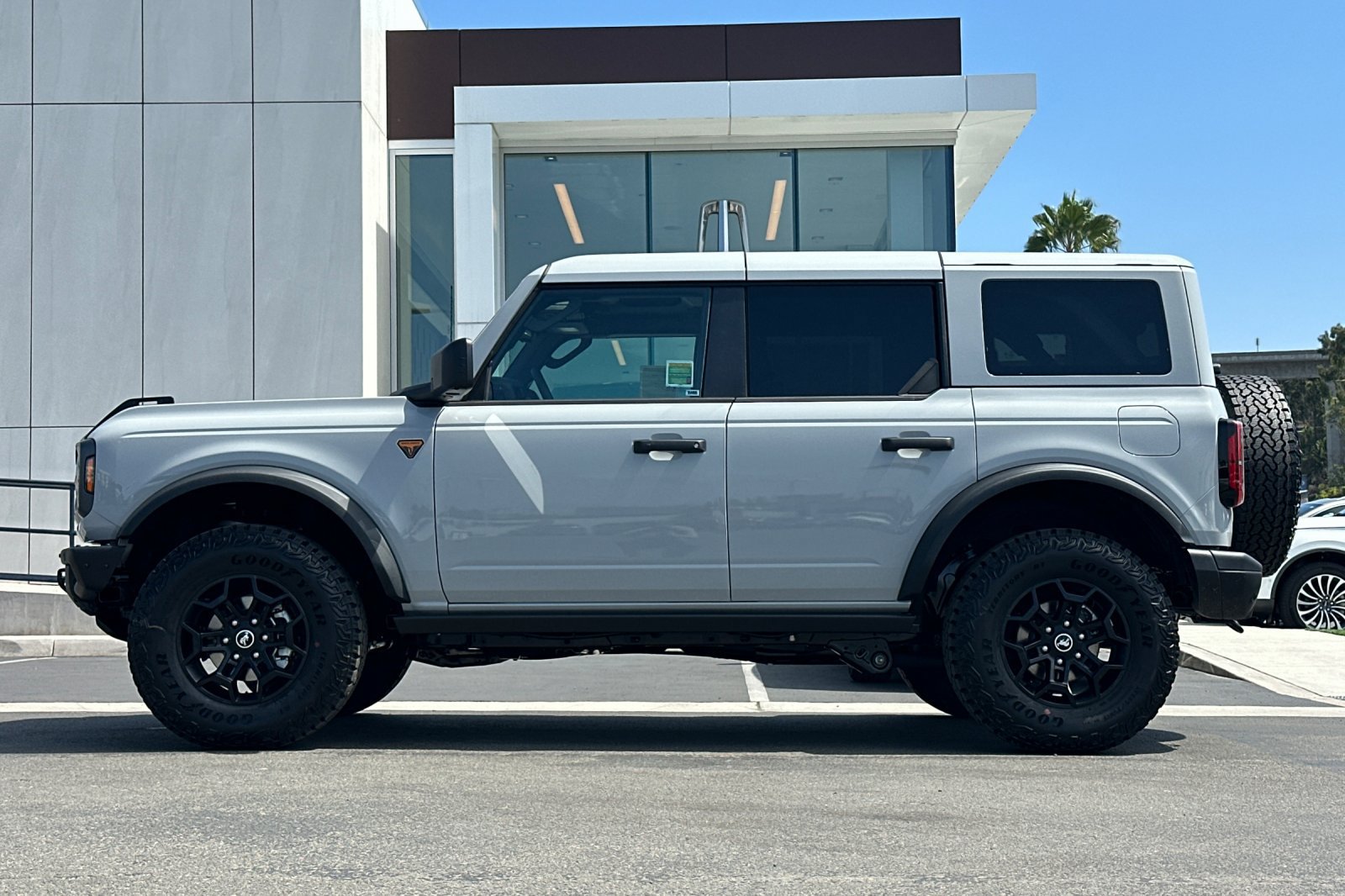 New 2026 Ford Bronco Badlands AWD/4WD image 6