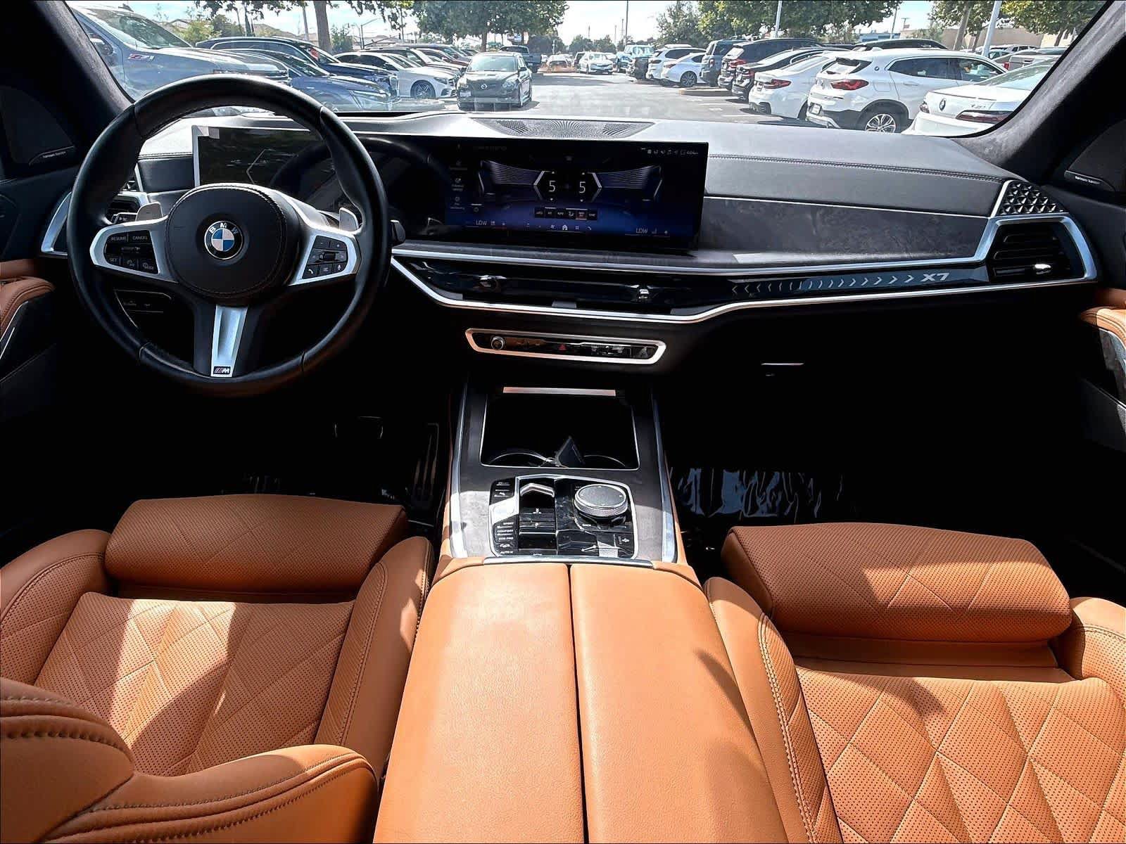 Used 2026 BMW X7 xDrive40i w/ M Sport Package AWD/4WD image 10
