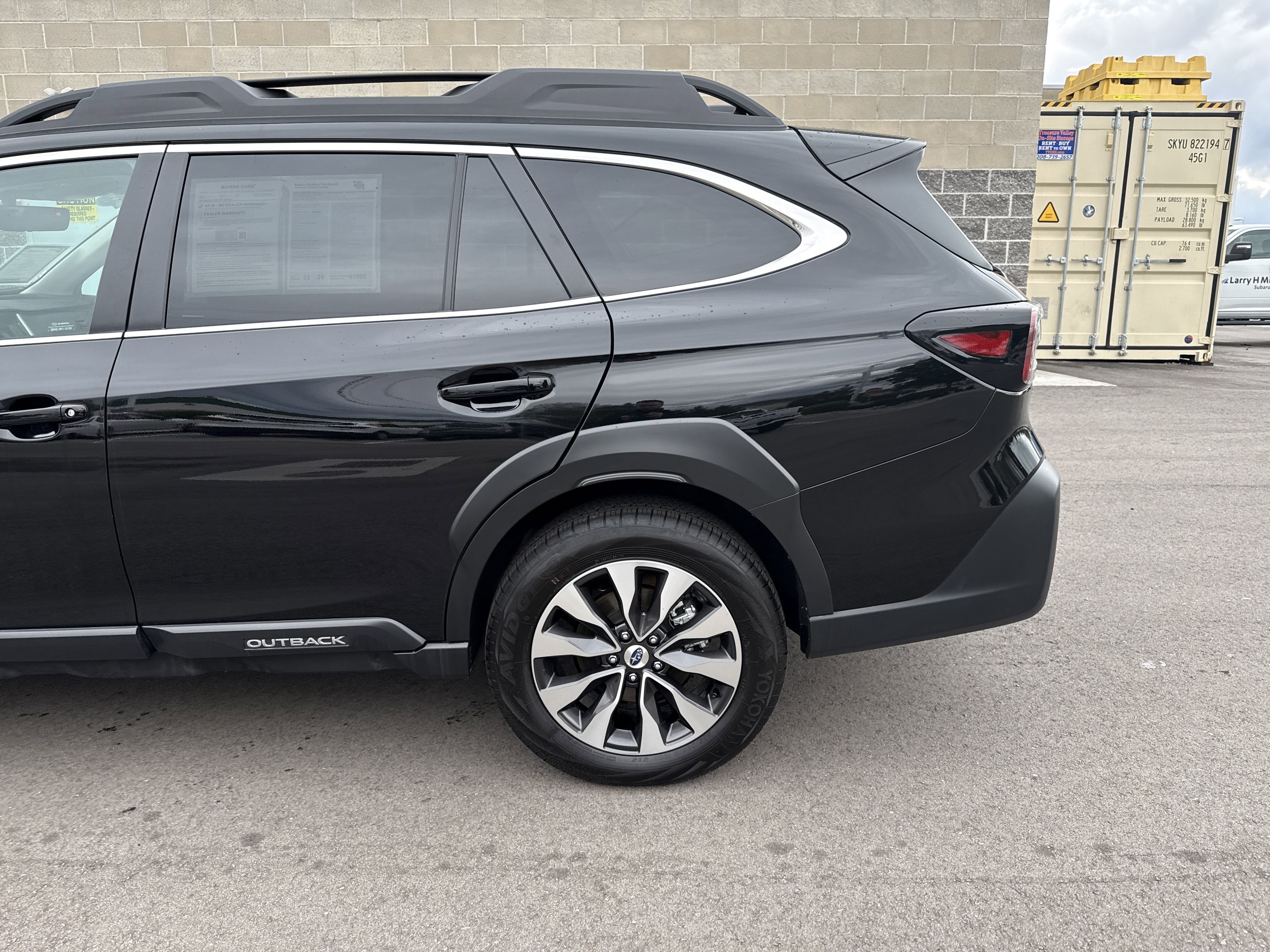 Certified 2025 Subaru Outback Limited XT AWD/4WD image 4