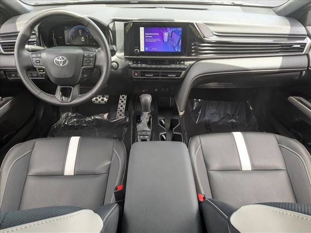 Used 2025 Toyota Camry SE FWD image 18