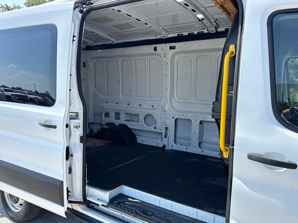 Used 2020 Ford Transit 250 Medium Roof RWD image 24