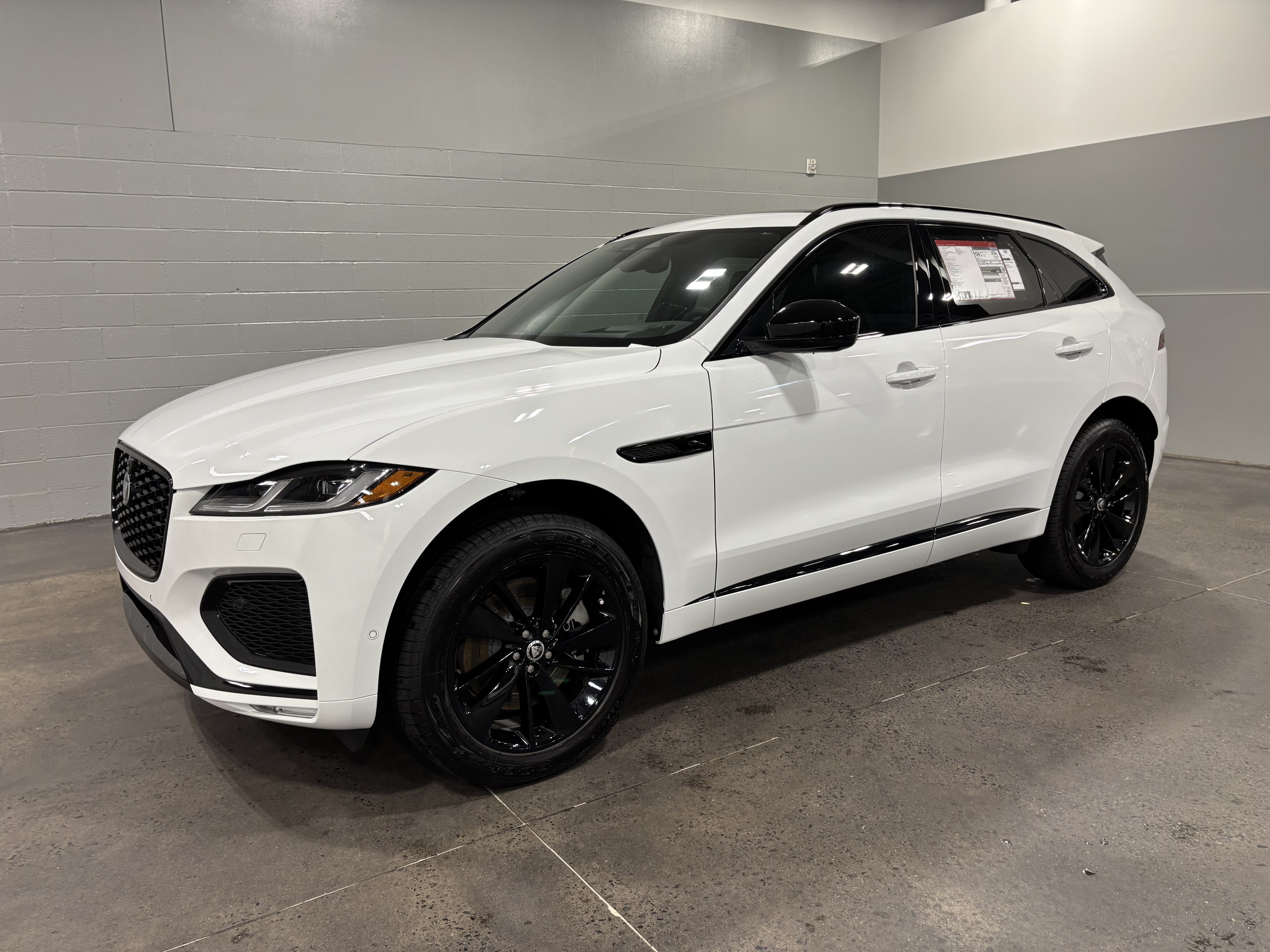 New 2026 Jaguar F-PACE R-Dynamic S AWD/4WD image 1
