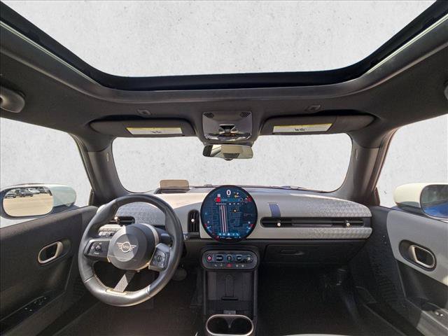 Used 2025 MINI Cooper S FWD image 18