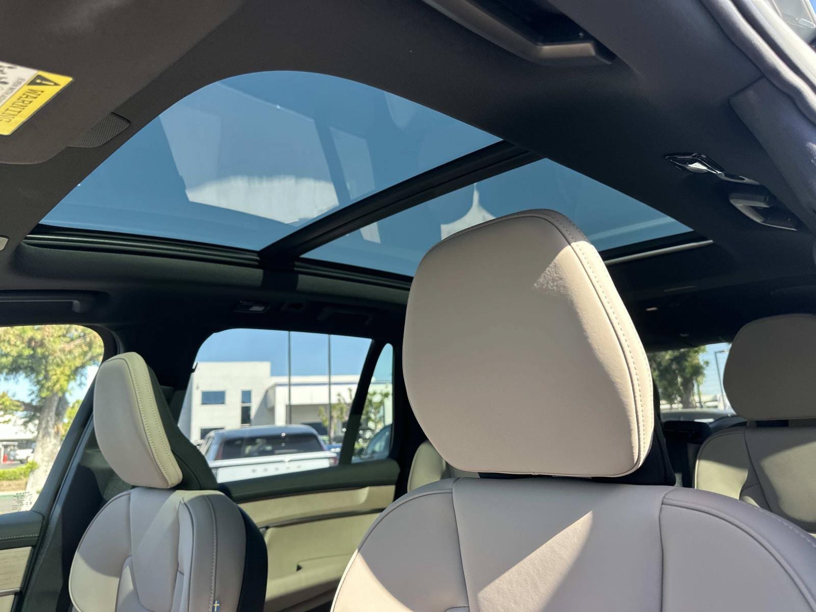 New 2026 Volvo XC90 T8 Plus AWD/4WD image 25
