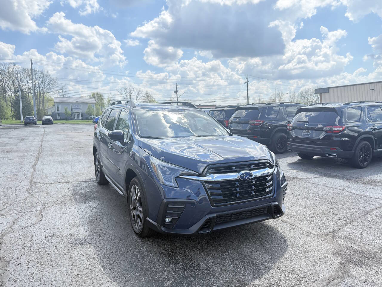 Used 2025 Subaru Ascent Limited AWD/4WD image 4