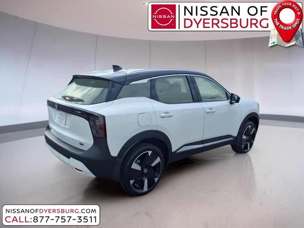 New 2026 Nissan Kicks SR FWD image 3