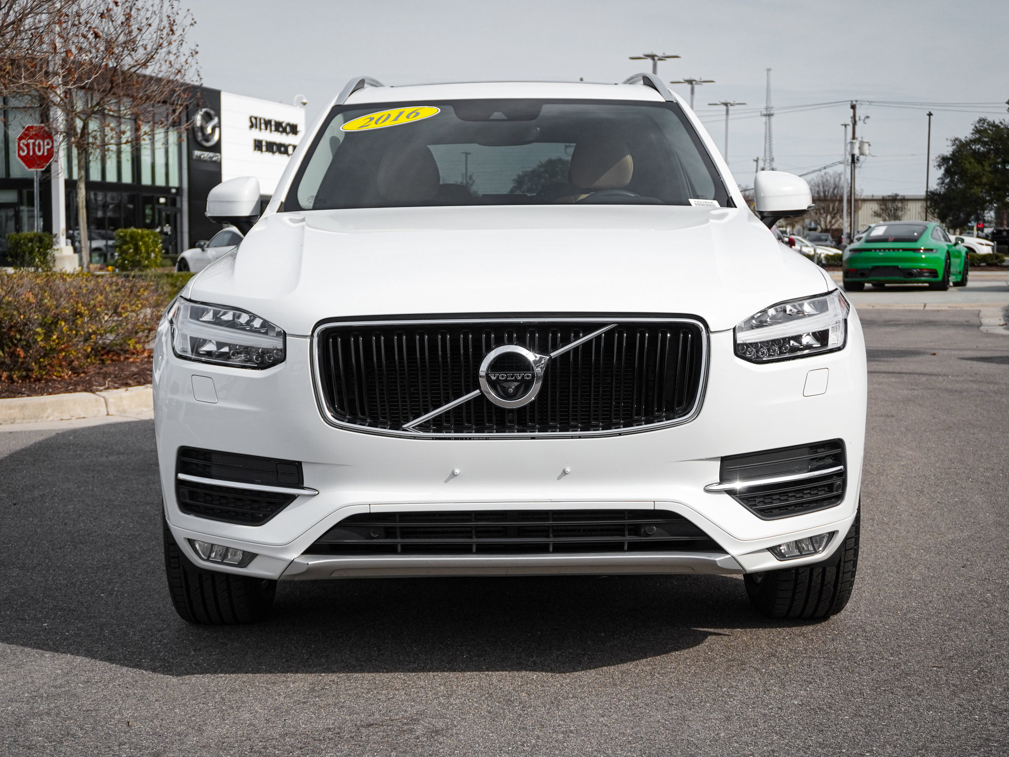 Used 2016 Volvo XC90 T6 Momentum w/ Protection Package Plus image 3