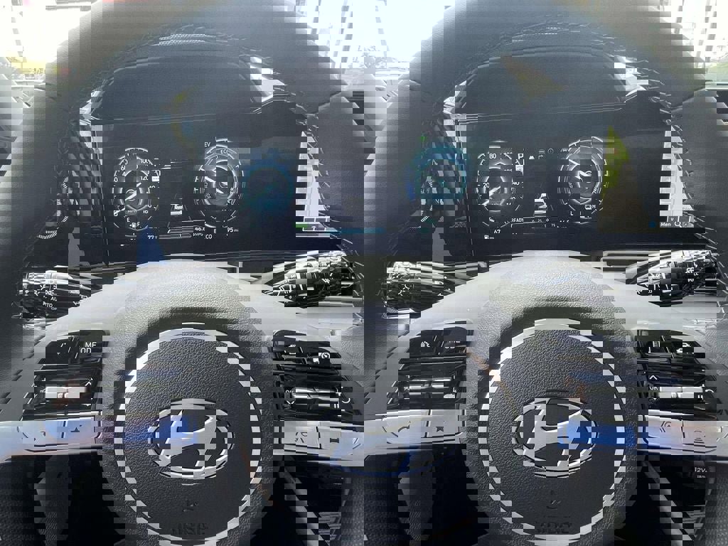 New 2026 Hyundai Elantra Limited image 21