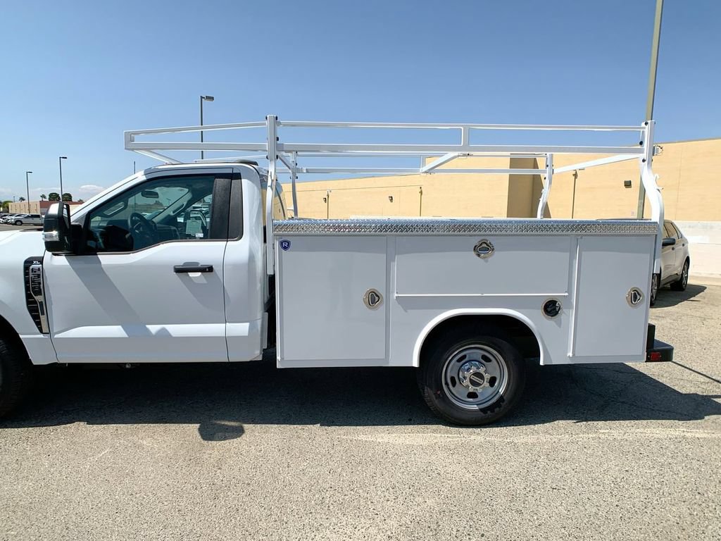 New 2025 Ford F350 XL w/ XL Chrome Package RWD image 16