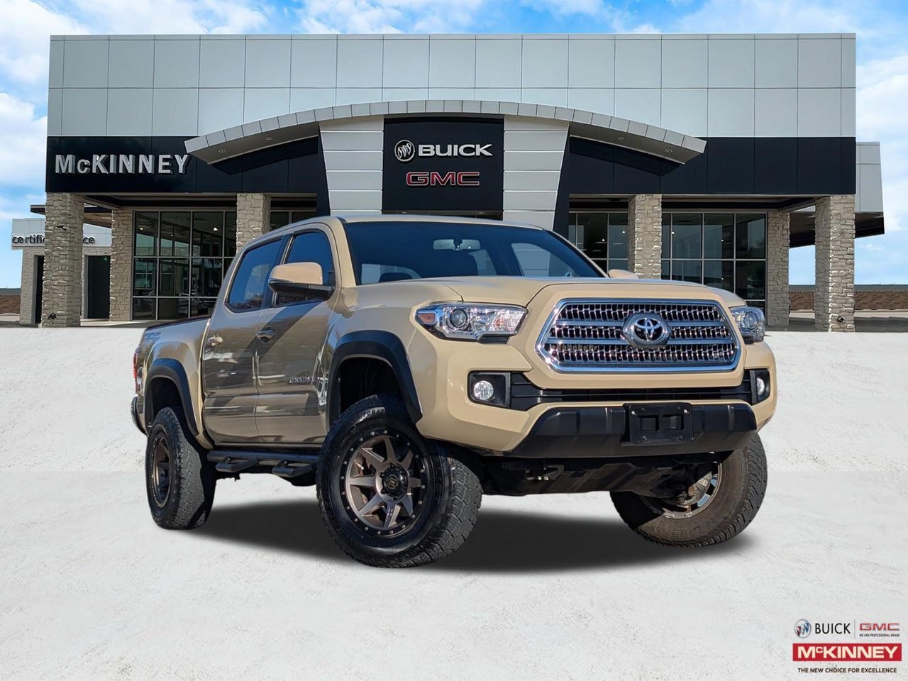 Used 2016 Toyota Tacoma TRD Off-Road w/ Towing Package RWD image 1