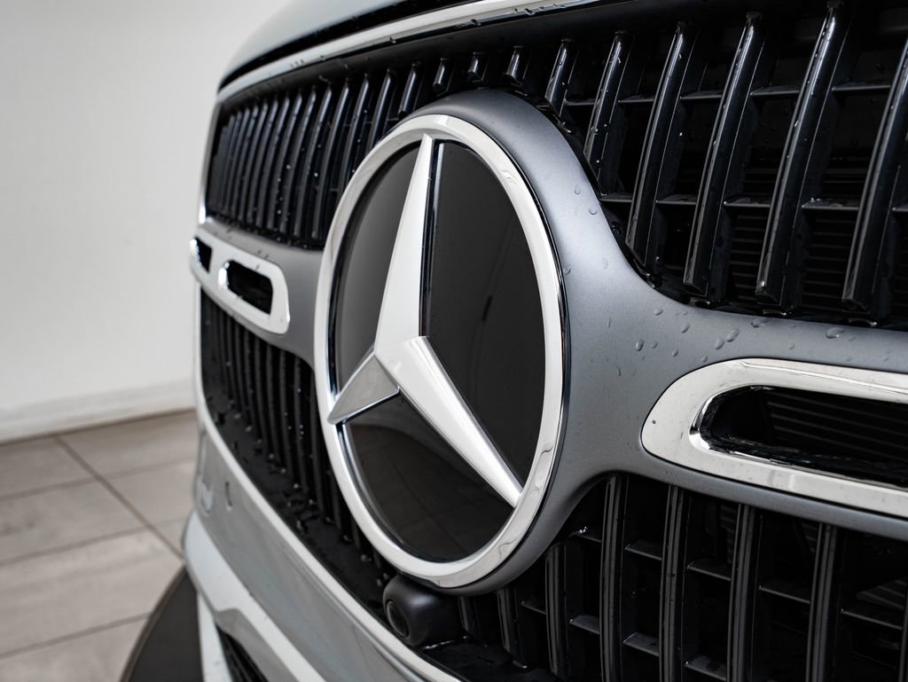 New 2026 Mercedes-Benz GLC 300 4MATIC image 3