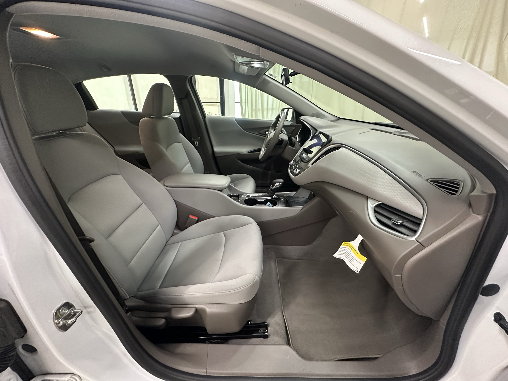 Used 2022 Chevrolet Malibu LS w/ LPO, Convenience Package 1 FWD image 17