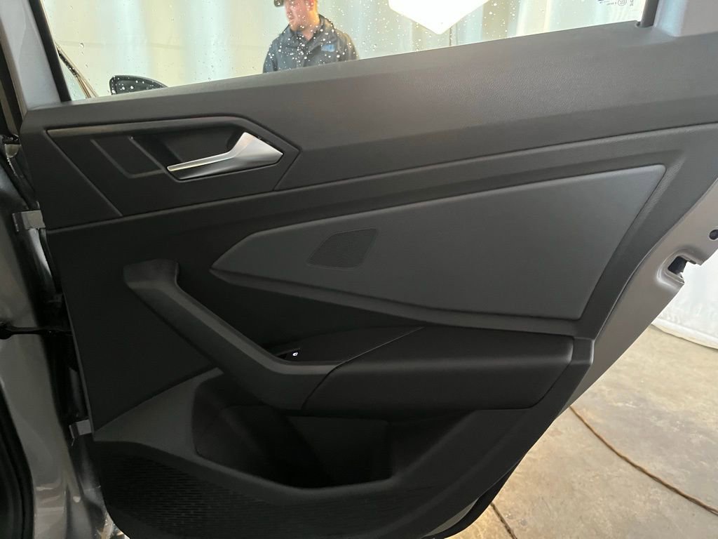New 2026 Volkswagen Jetta SE FWD image 24