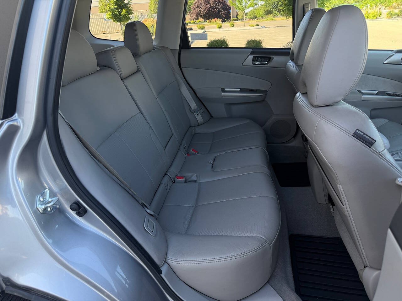 Used 2009 Subaru Forester 2.5X Limited AWD/4WD image 17