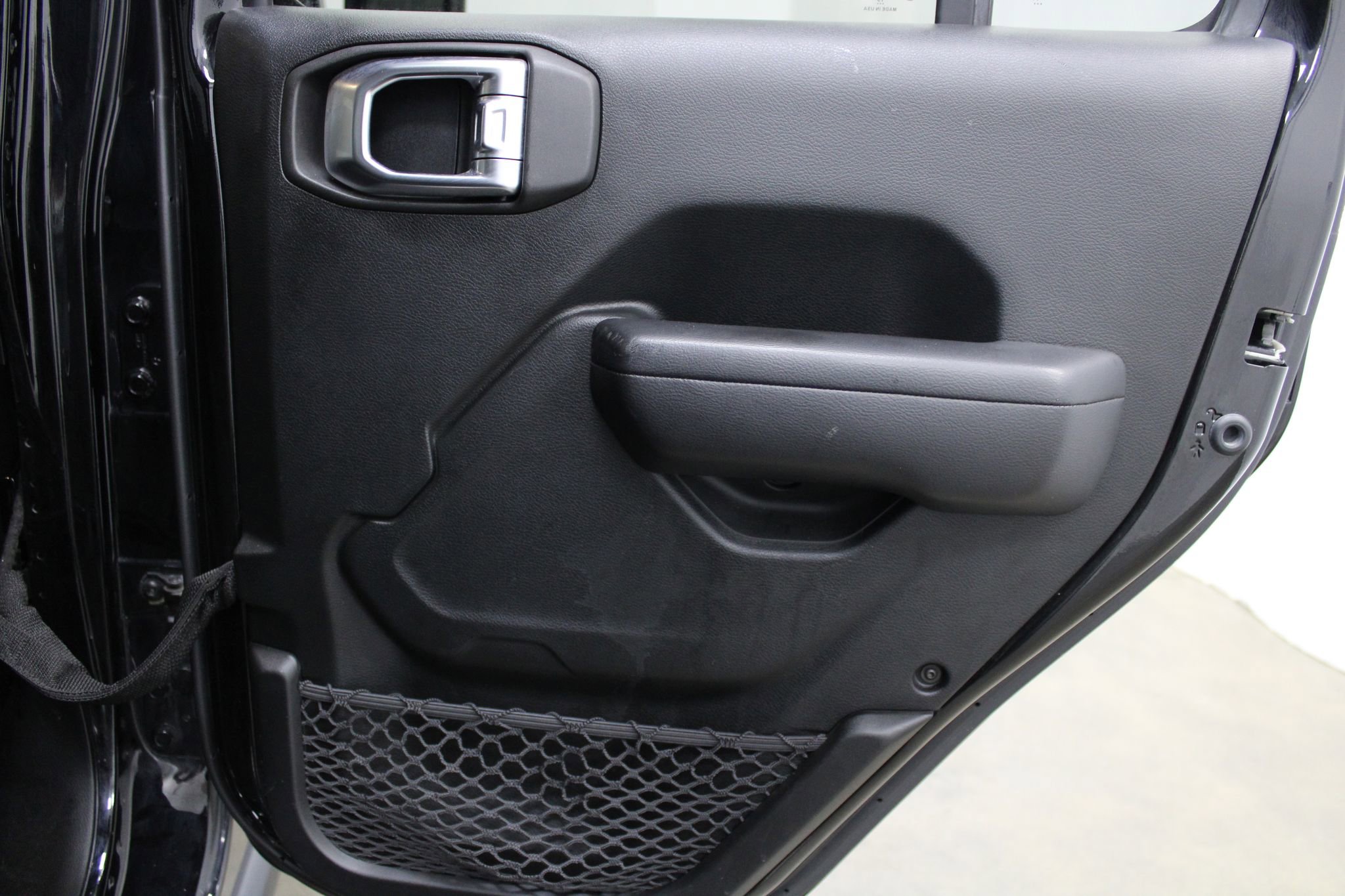 Used 2020 Jeep Gladiator Sport w/ Technology Group image 17