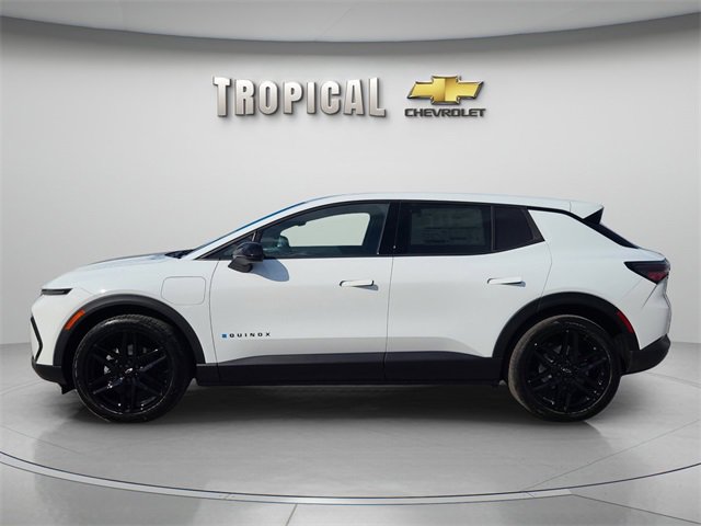 New 2026 Chevrolet Equinox EV LT image 2