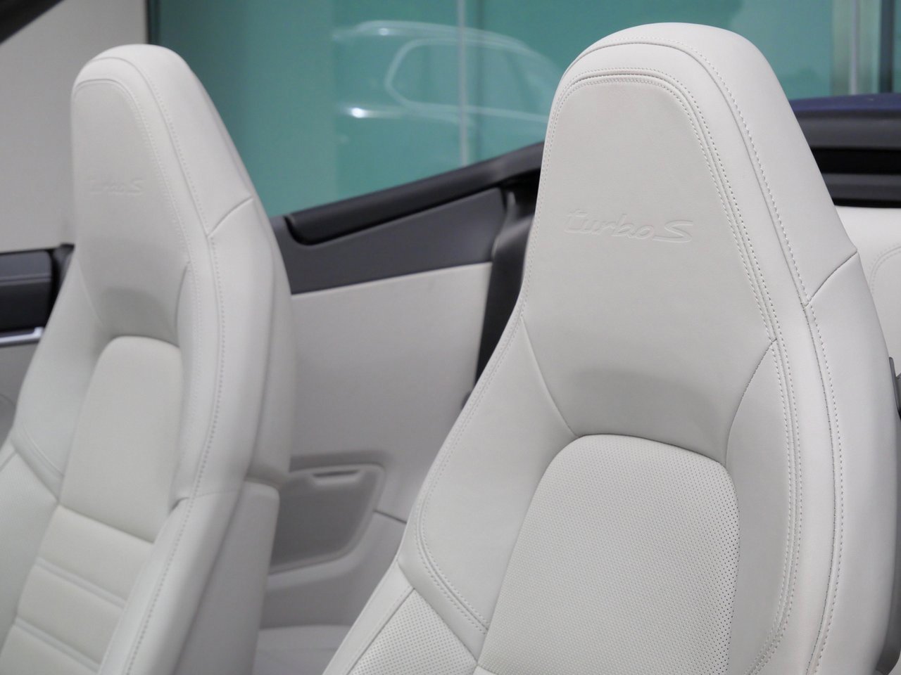 Used 2022 Porsche 911 Turbo S image 20