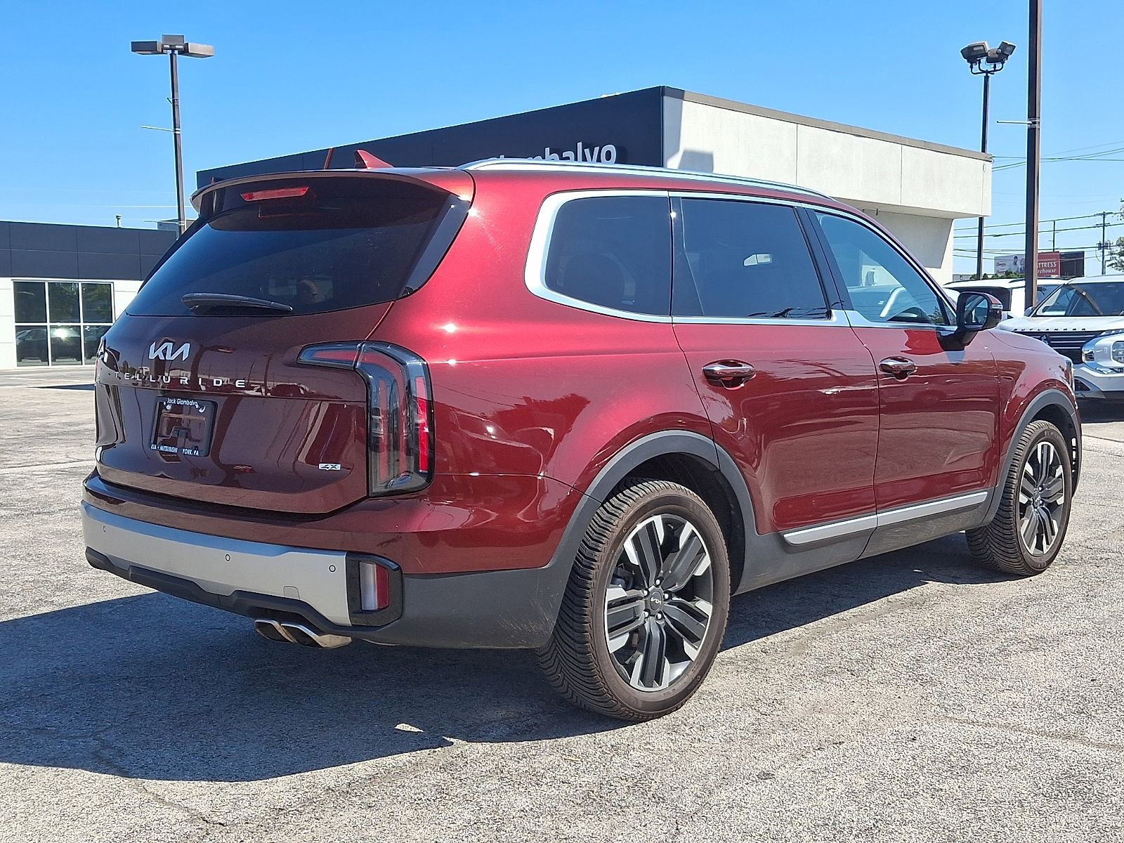 Used 2023 Kia Telluride SX AWD/4WD image 6