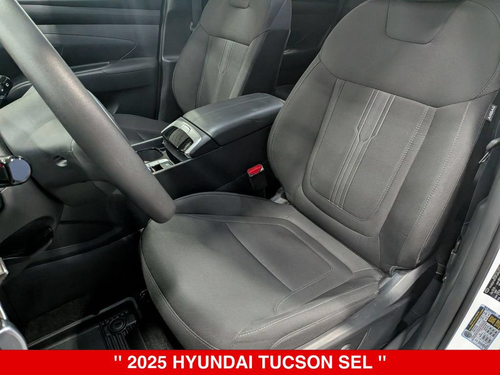 Used 2025 Hyundai Tucson SEL AWD/4WD image 13