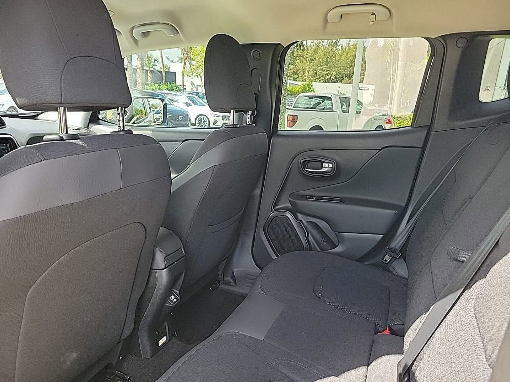 Used 2019 Jeep Renegade Altitude w/ Quick Order Package 2XM image 7