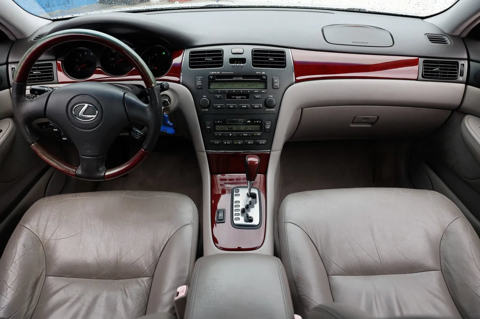 Used 2004 Lexus ES 330 w/ Premium Pkg FWD image 12