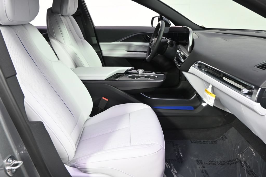 New 2026 Cadillac Lyriq Luxury w/ LPO, Floor Liner Package AWD/4WD image 16