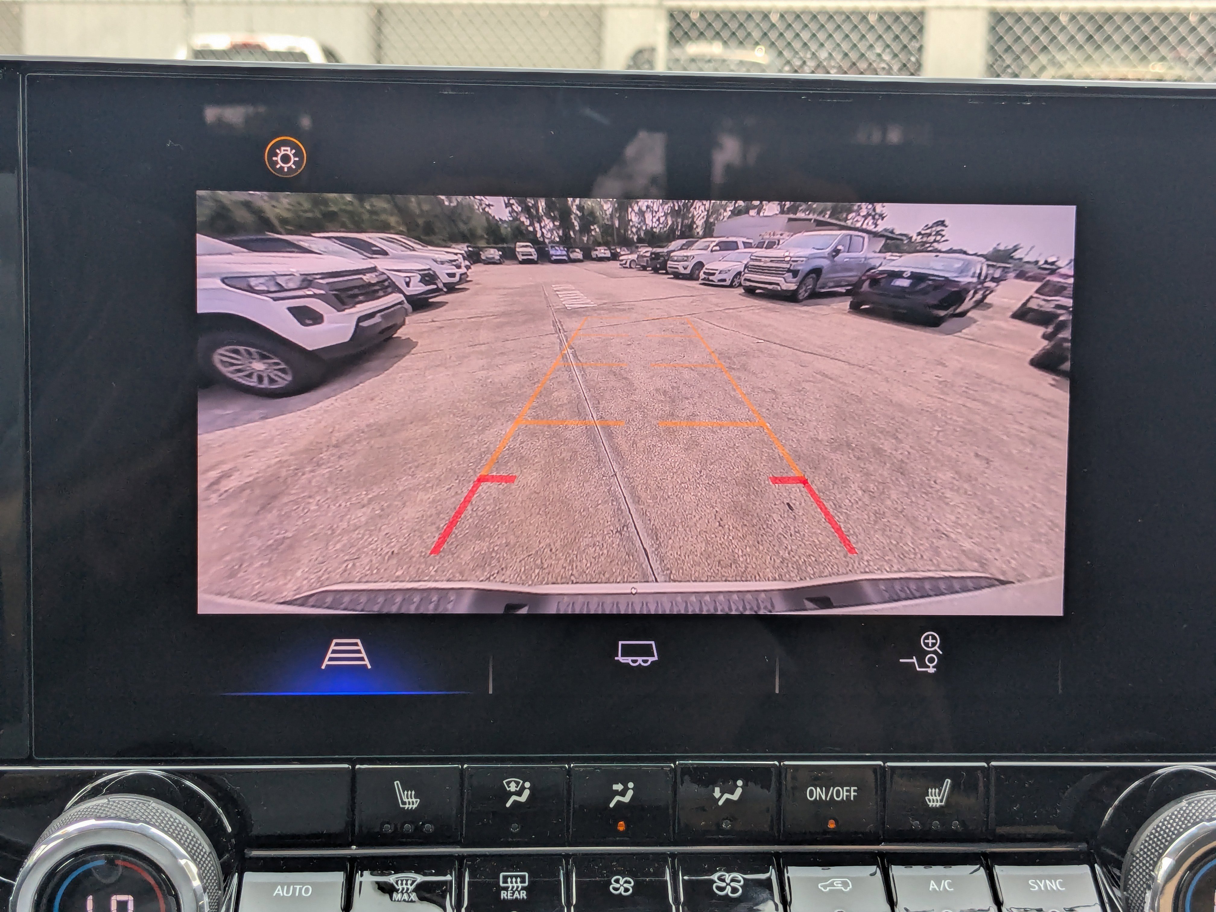 Used 2024 Chevrolet Colorado LT w/ LT Convenience Package II image 8