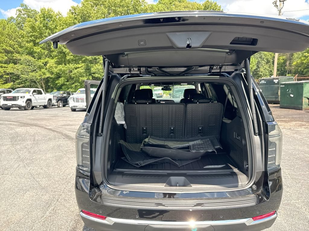 New 2026 Chevrolet Suburban LT w/ Comfort Package AWD/4WD image 35