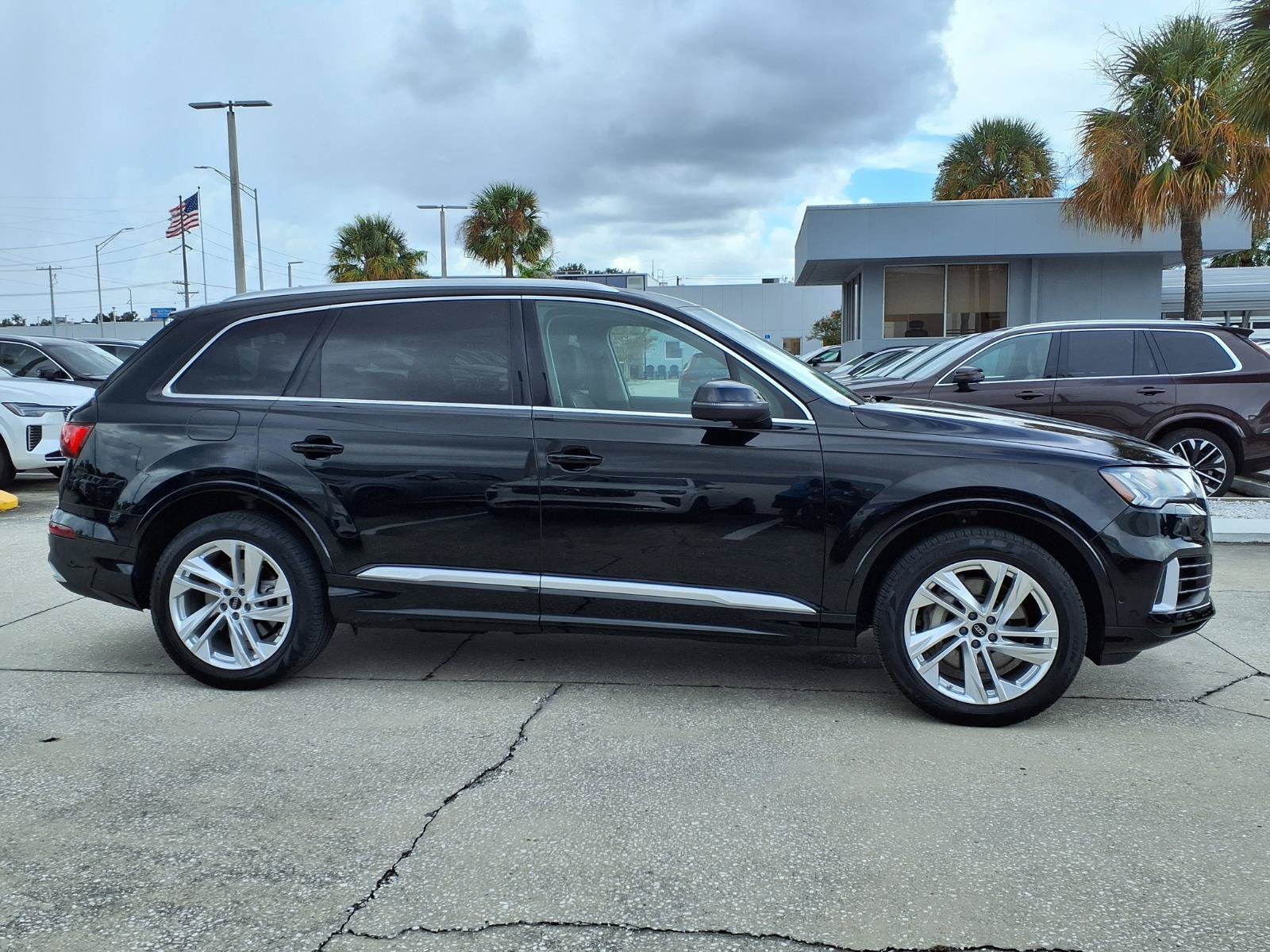 Used 2024 Audi Q7 3.0T Premium Plus AWD/4WD image 8