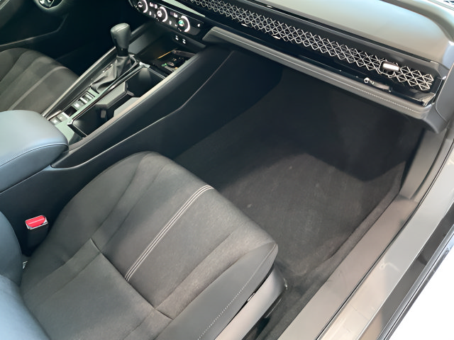 Certified 2025 Honda Accord Sport image 25