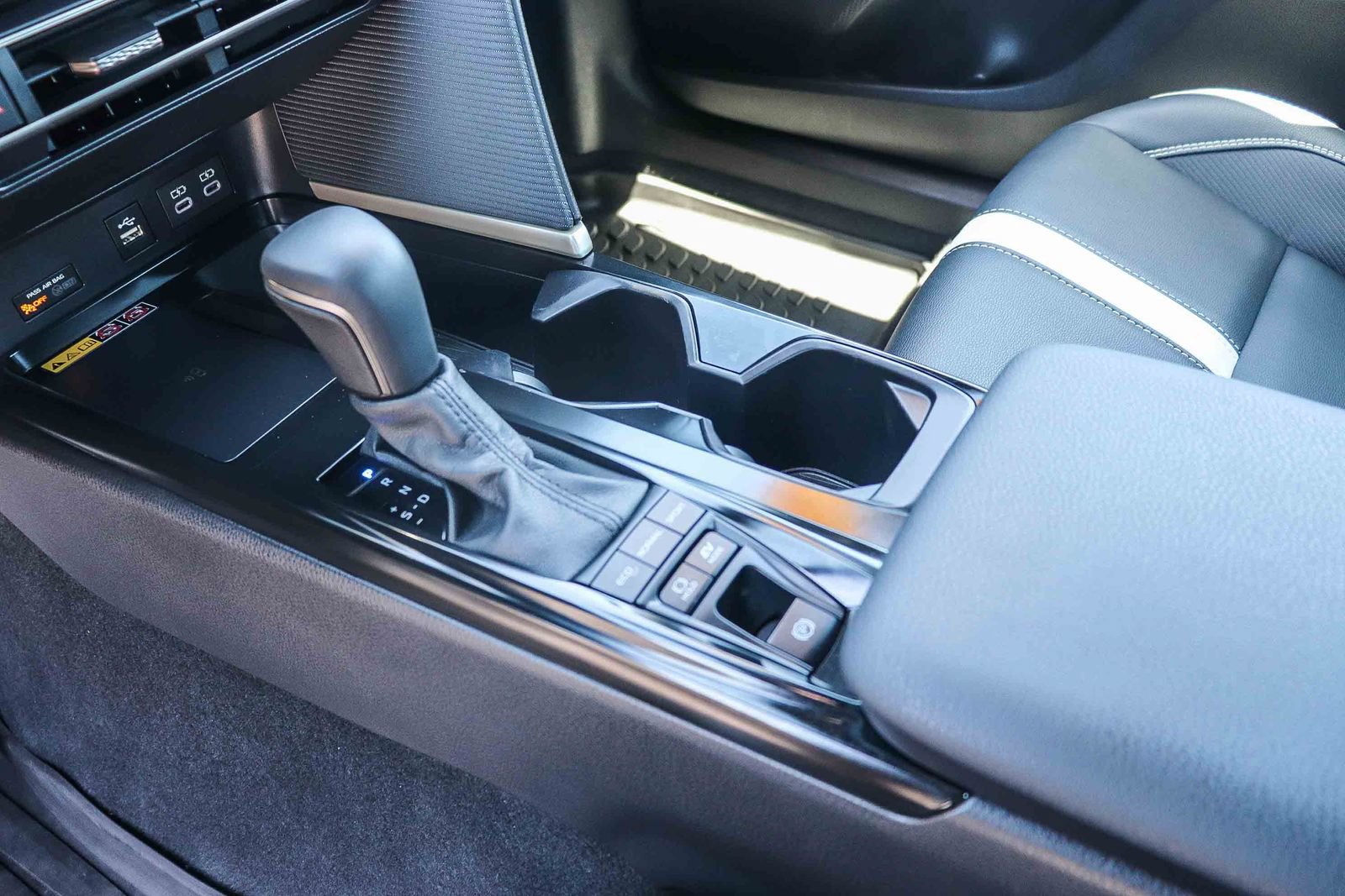 Certified 2025 Toyota Camry SE FWD image 23