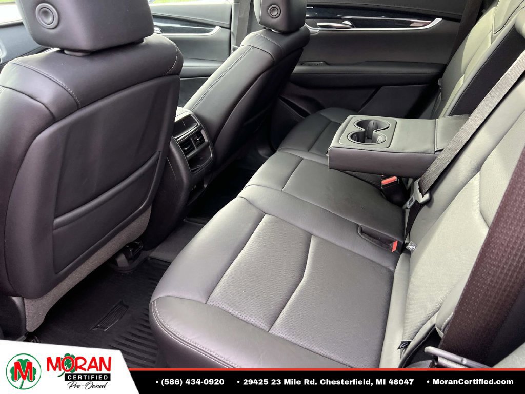 Used 2020 Cadillac XT5 Premium Luxury FWD image 13
