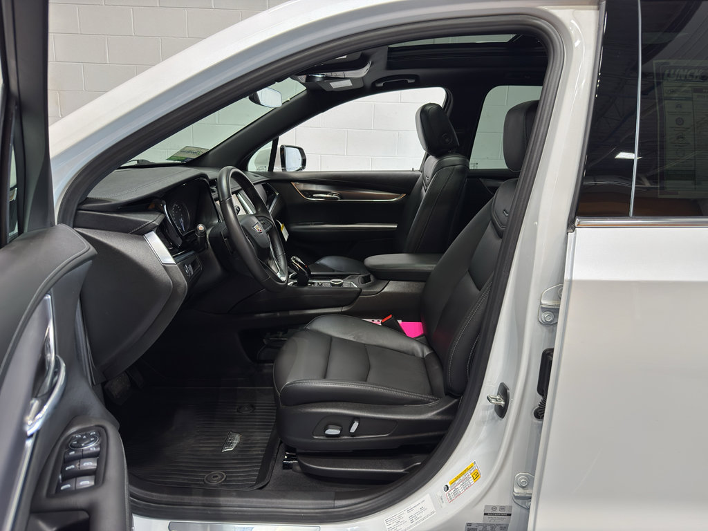 Used 2023 Cadillac XT6 Luxury AWD/4WD image 15